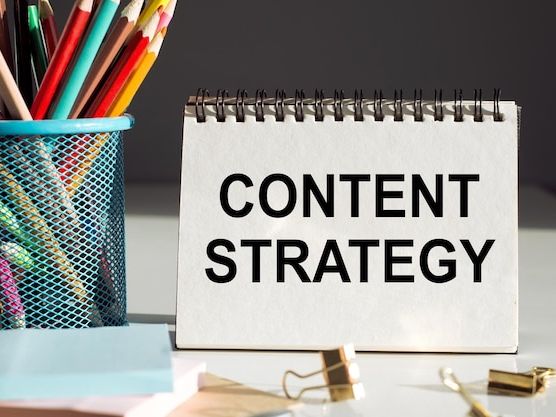 Strategie content marketingu zwiększające zaangażowanie użytkowników w 2026 roku